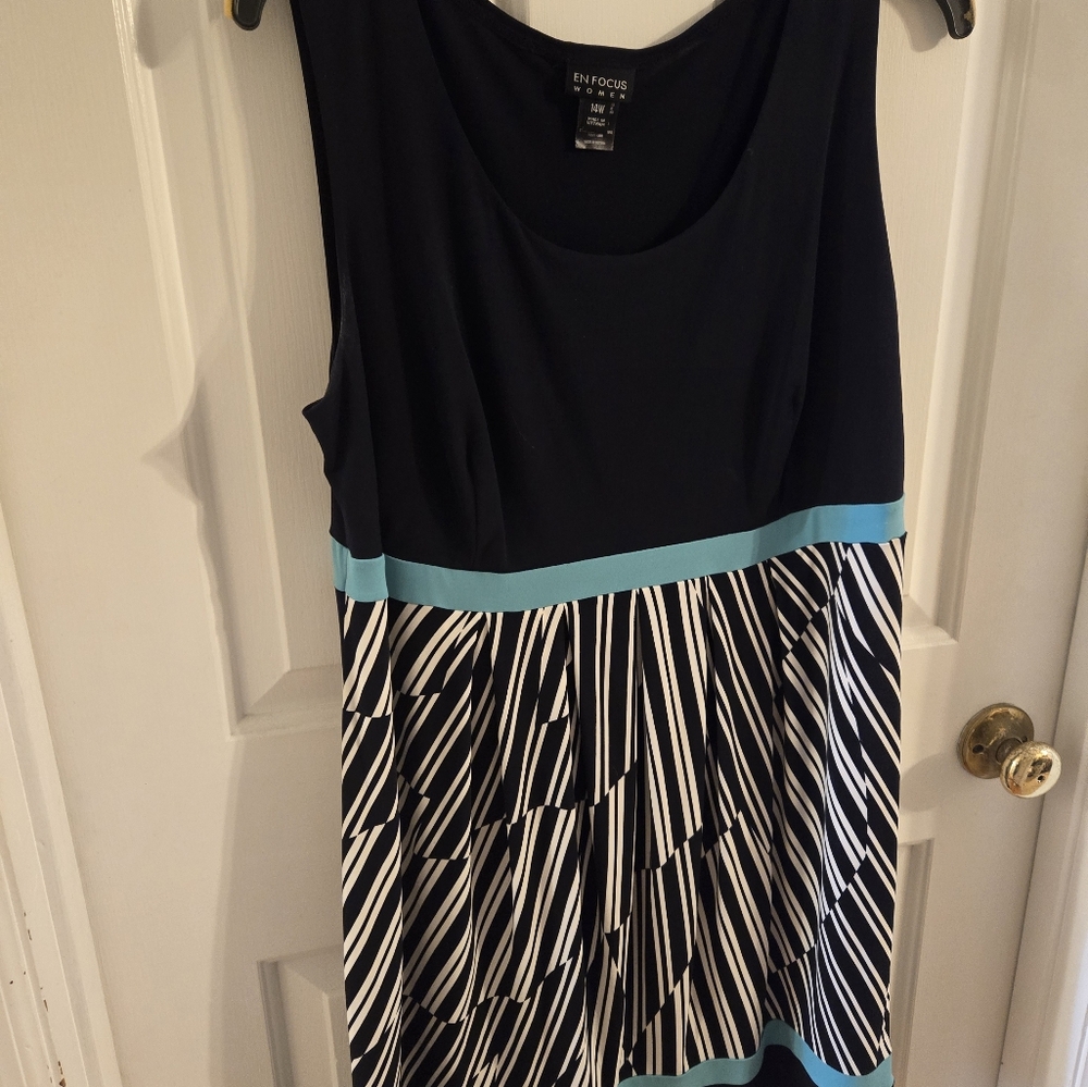 Like new unfocused dress 14 w,